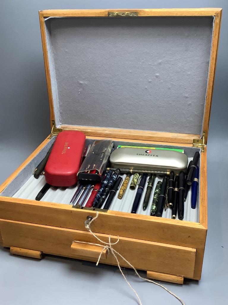 A collection of fountain pens including three Sheaffer, PFM and Onoto etc